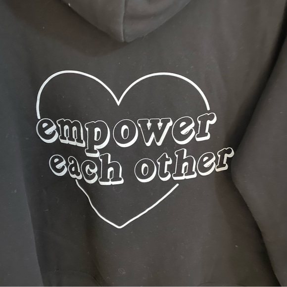 Brunette The Label The  "EMPOWER EACH OTHER" Big Sister Hoodie | One Gir… - Picture 7 of 11